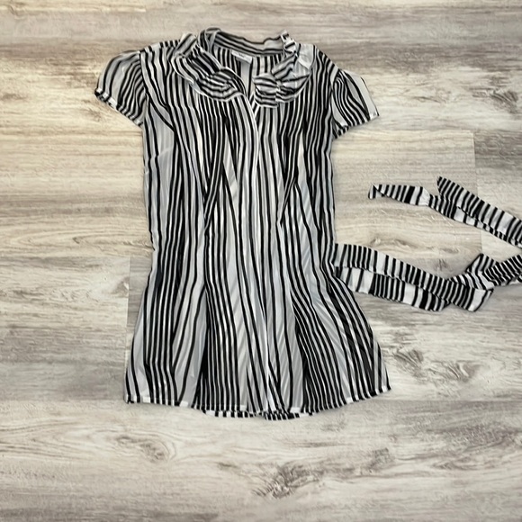 Worthington Sheer Black & White Short Sleeve Button Down Ruffled Collar Top PL - Picture 5 of 11